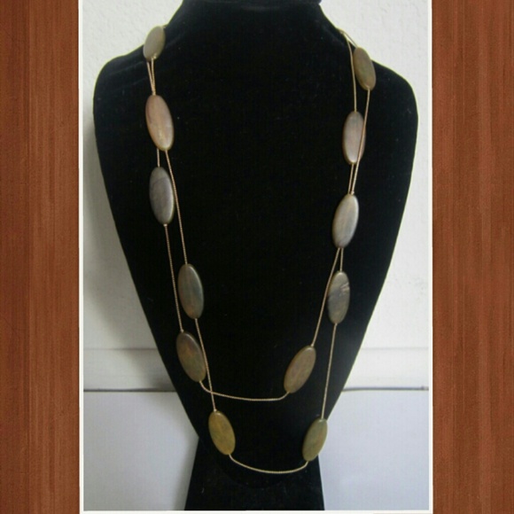 Cabochons necklace