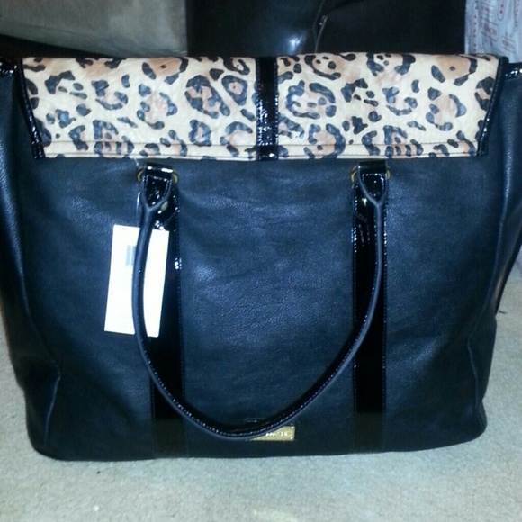 SOLD! Steve Madden weekend bag - Picture 2 of 4