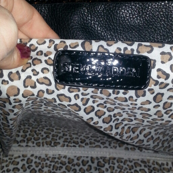 SOLD! Steve Madden weekend bag - Picture 3 of 4