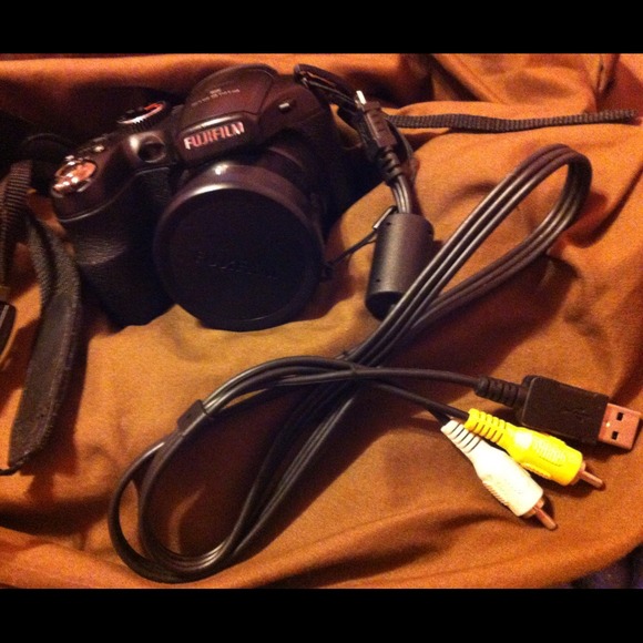 🚫SOLD🚫FUJIFILM FINEPIX SLR CAMERA - Picture 2 of 4