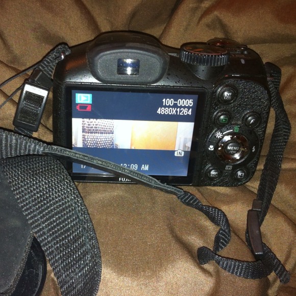 🚫SOLD🚫FUJIFILM FINEPIX SLR CAMERA - Picture 3 of 4