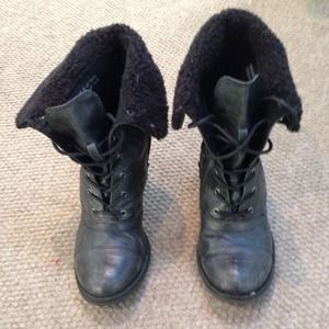 🌟REDUCED Black leather Aldo boots!