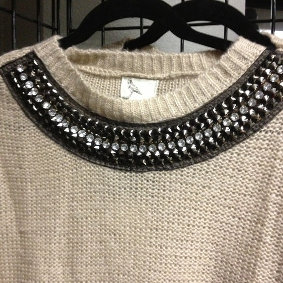 Sweater - Picture 2 of 3