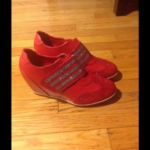 Red sneaker wedges