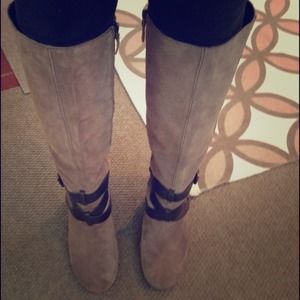 Franco Sarto Leather Gray strapped wedge boots!