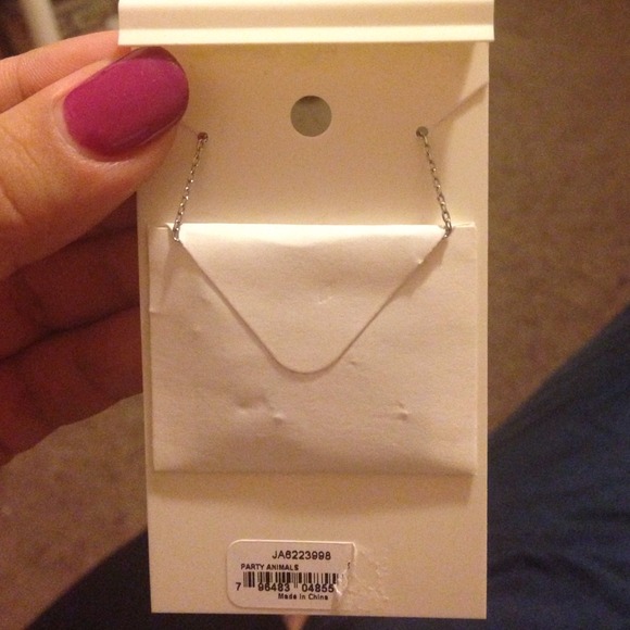 FOSSIL NECKLACE - Picture 2 of 2