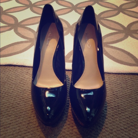 🌟REDUCED Aldo Black patent leather heels! NWOT
