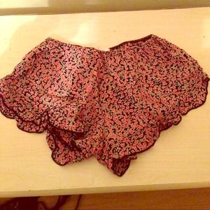 Brandy Melville shorts