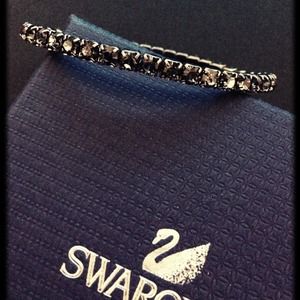 Swarovski Stretch Lightning Bracelet in Smoke