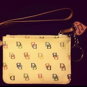 Dooney & bourke wristlet