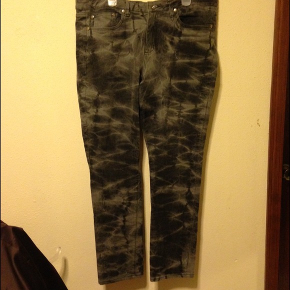 Forever 21 Skinny Jeans