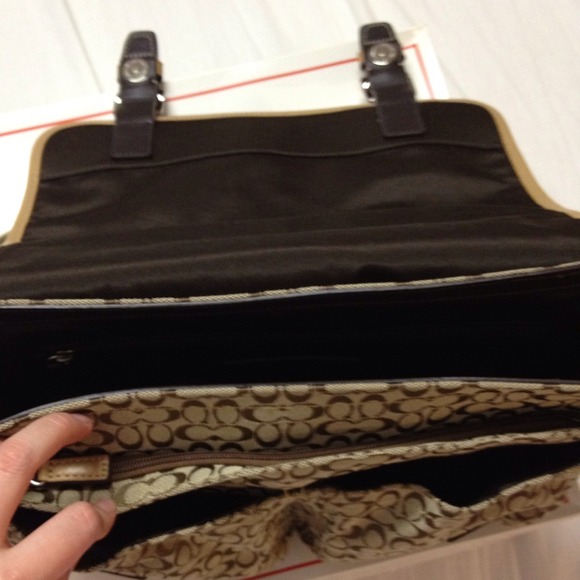 Authentic Coach - Picture 2 of 4