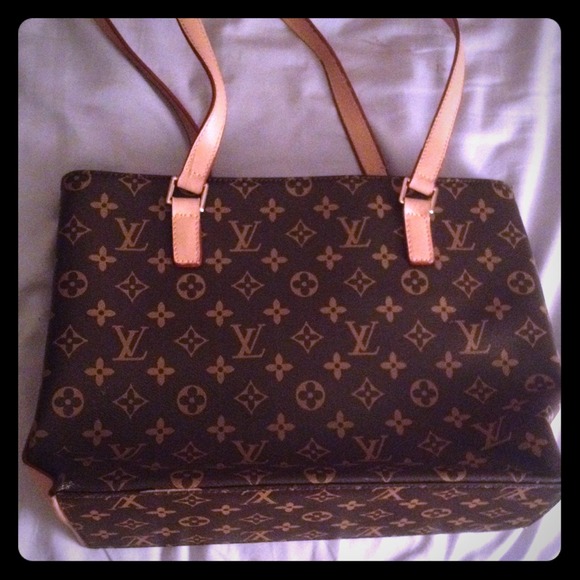 An inspired Louis Vuitton handbag❤️👍