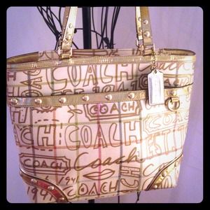Coach Ltd Edition Graffeti Heritage Tattersale