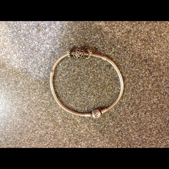 SOLD**Authentic pandora bracelet