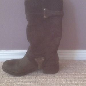 Vera wang boots