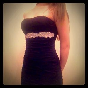 Hailey Logan Prom Dress from 2012