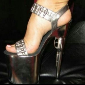 Exotic Stiletto