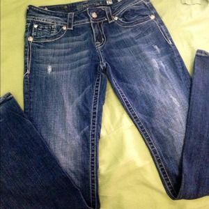 Miss me Jeans from Buckle, dark denim flared jeans