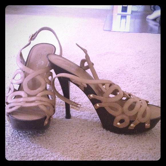 Jessica Simpson sandal pumps