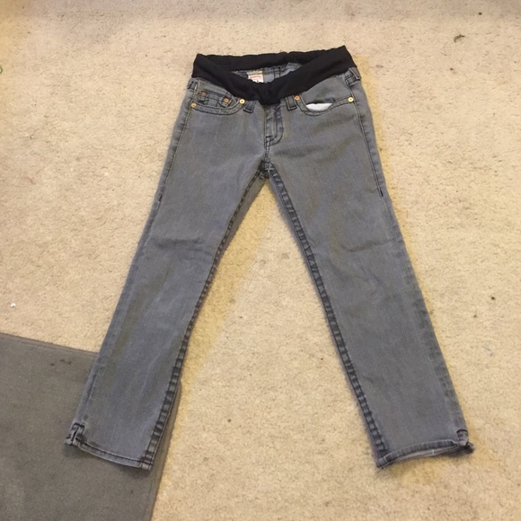 Maternity Pre-owned true religion Capri. Size 29. - Picture 2 of 4