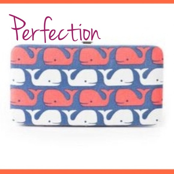 Whale wallet clutch🎀