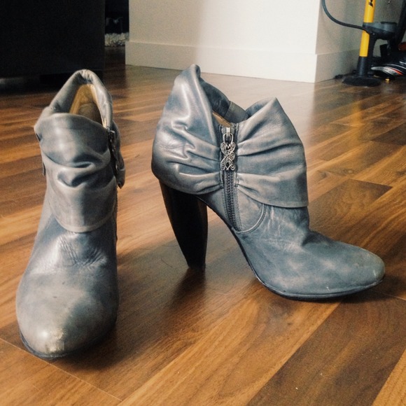 Modern Vintage Grey Booties Sz 36