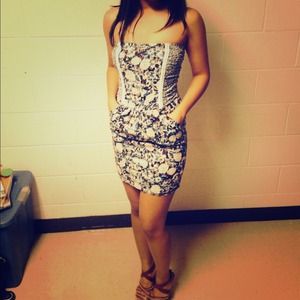 Kitschen floral umbrella dress