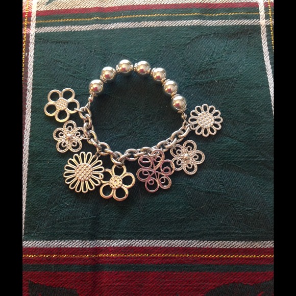 ELLE charm bracelet😎NO LONGER AVAILABLE😎
