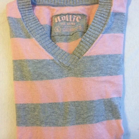 Really cute Nollie sweater