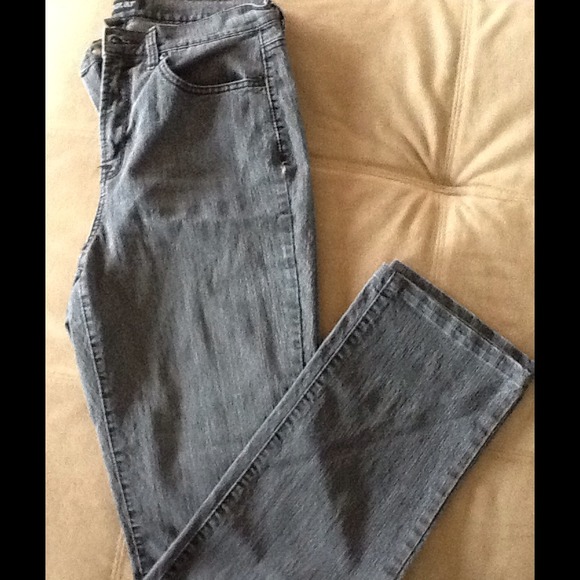 ❤️BLACK WASH SKINNY LEG JEANS❤️
