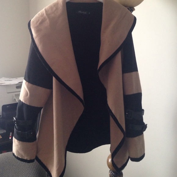 Cute Jacket - Picture 2 of 3