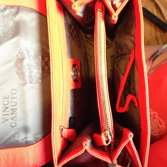 Vince Camuto handbag authentic - Picture 3 of 3