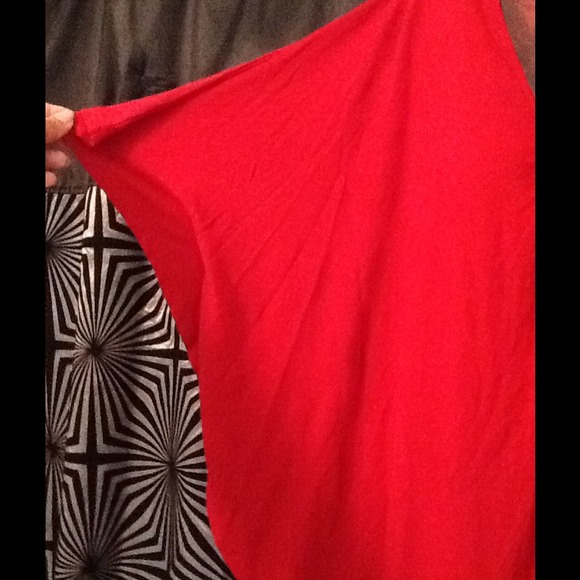 💋RED TOP WITH LACE DETAIL💋 - Picture 2 of 4
