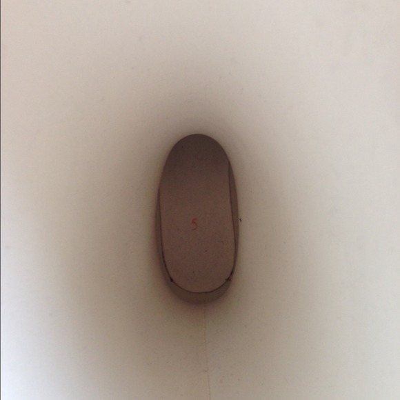 SOLD!! Hunter silver metallic boots - Picture 3 of 4