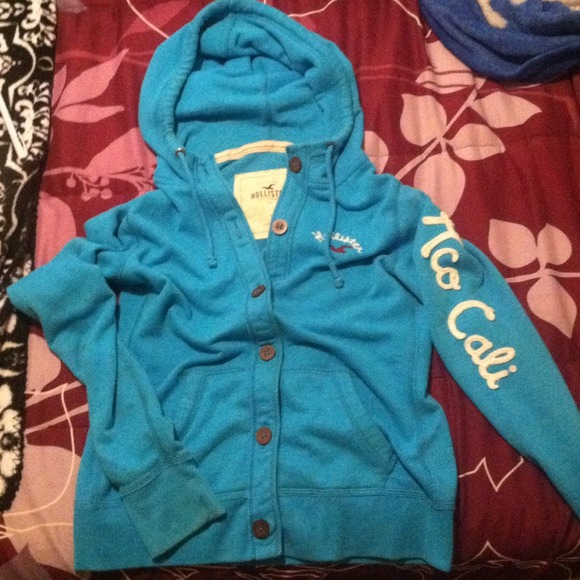 Blue Hollister button up💙 WORN ONCE!