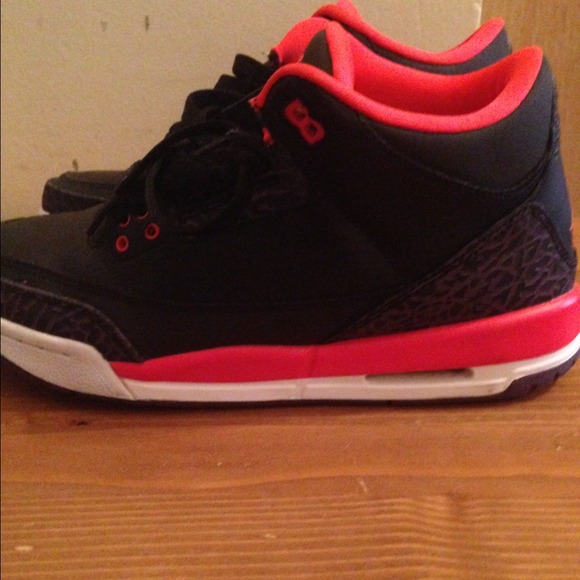 Nike Air Jordan 3's Fire Red