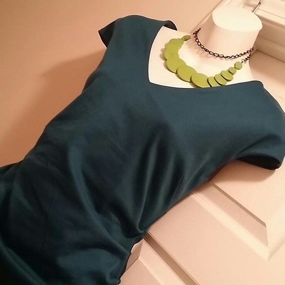 SOLD. Teal business woman - Picture 2 of 4