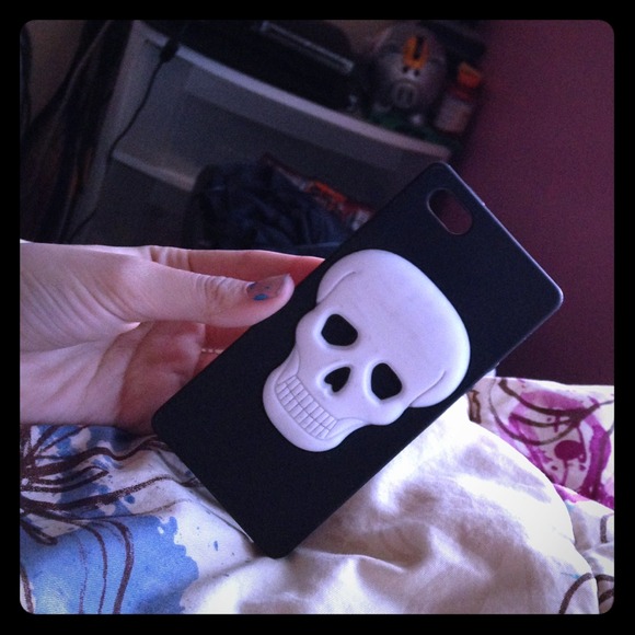 H&M Phone case