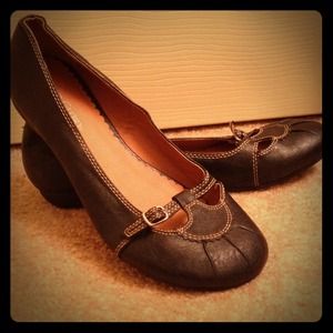 Cute flats for every day. Brand new