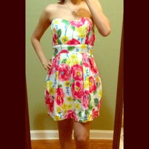 Small floral forever 21 dress