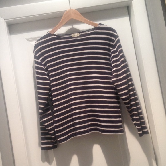 ❌Sold❌L. L. Bean striped boat neck top