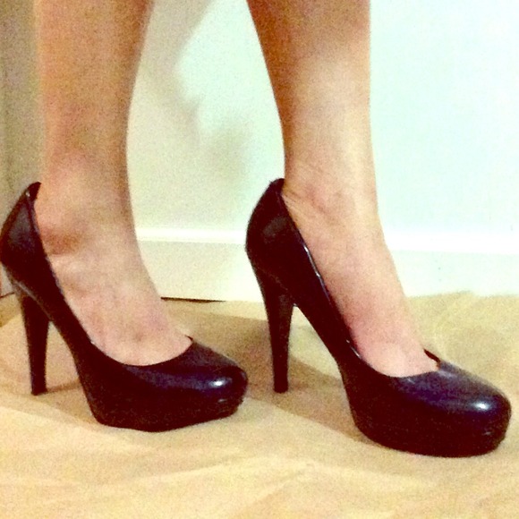 ⛔️GONE⛔️ Black Nine West Pumps