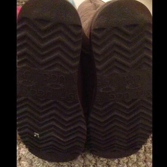 Tall Chocolate brown Ugg! Authentic! - Picture 2 of 4