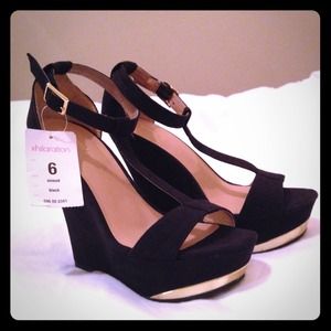 Target Xhilaration black suede wedges sz 6 NWT