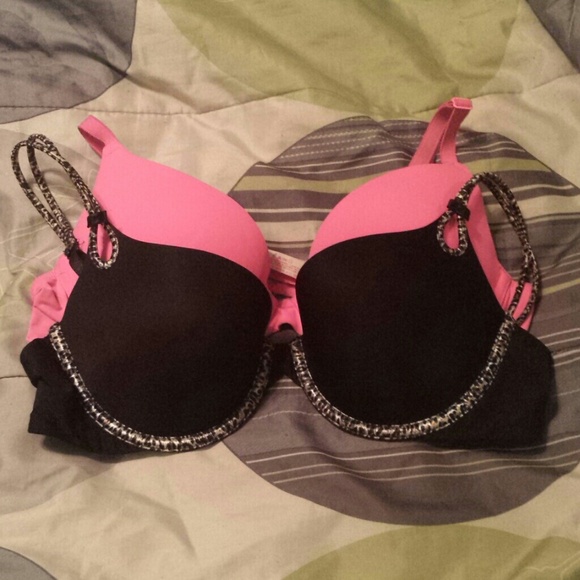 VS bra lot (3 bras)