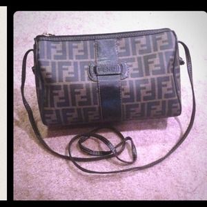 Vintage Fendi Cross body bag