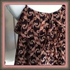 🚫Sold in Bundle🚫✨NWOT✨Beautiful Camisole Blouse