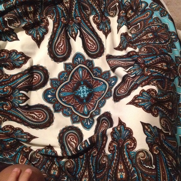 Pattern dress - Picture 2 of 2