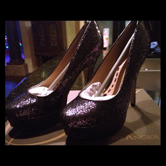 Enzo Angiolini Shoes - Enzo Angiolini glitter pumps NEW